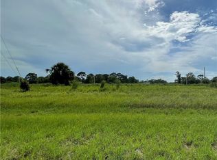 7021 Burma Cir, Labelle, FL 33935