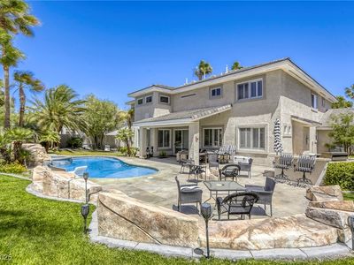 9905 Fox Springs Dr, Las Vegas, NV, 89117