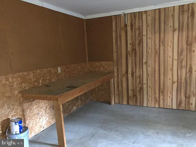 5803 Portland Dr — Photo 11
