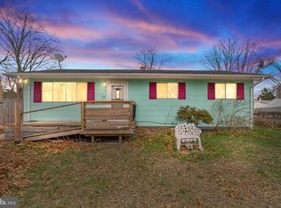 27 Sylvan Lake Blvd, Bayville, NJ 08721