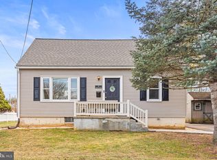 1 Ash Ln, Cleona, PA 17042