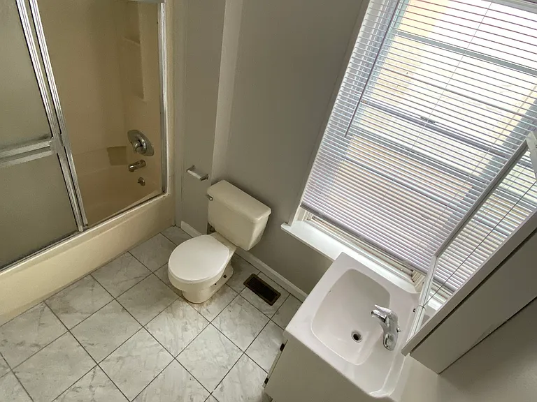 4044 Sansom St #H — Photo 10