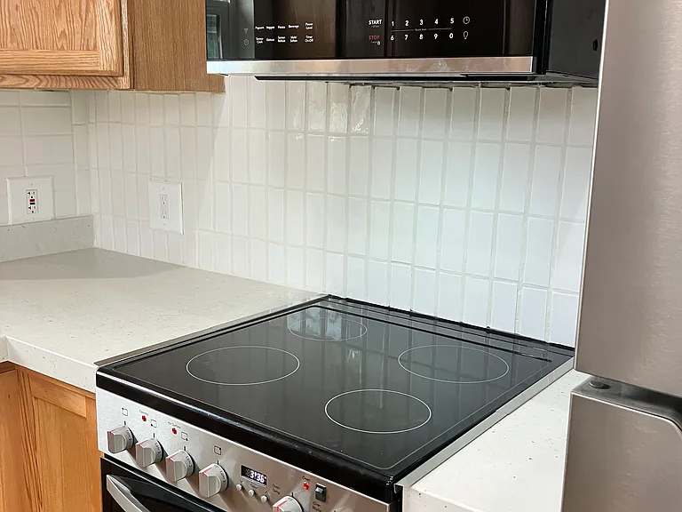 303 Durian St #2 — Photo 7