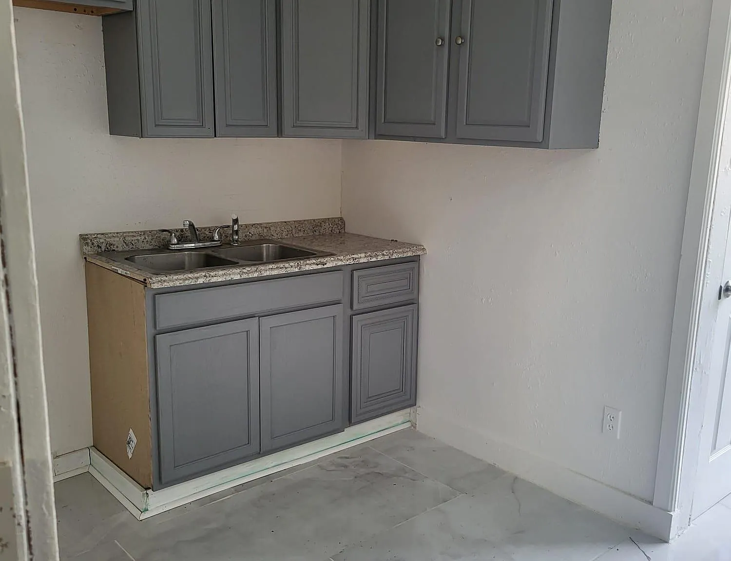 2 bed, 1058 sqft, $1,200 — Photo 1