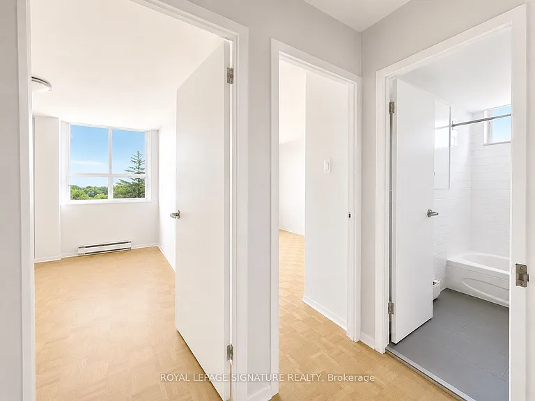 525 Eglinton Ave E #804 — Photo 13