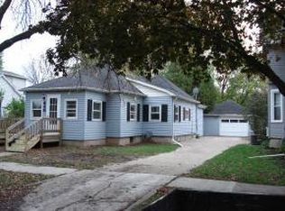 448 E 3rd St, Fond Du Lac, WI 54935