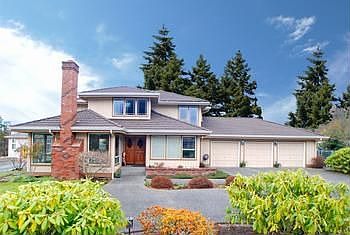 Entrance with Circular Driveway