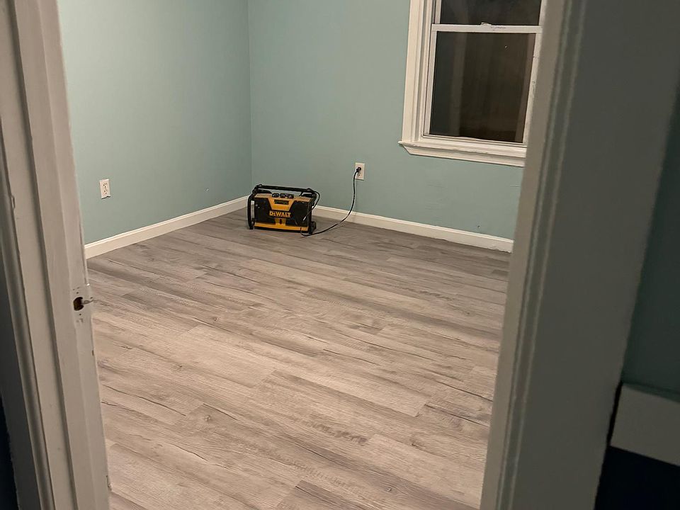 2nd image of 84 Hedley Ave Floor 3