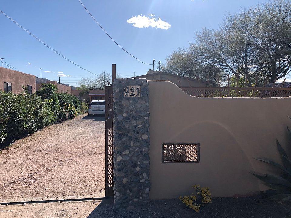 1st image of 921 N Anita Ave