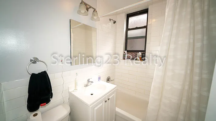 Rented by Sterling Realty Solution Inc | media 21