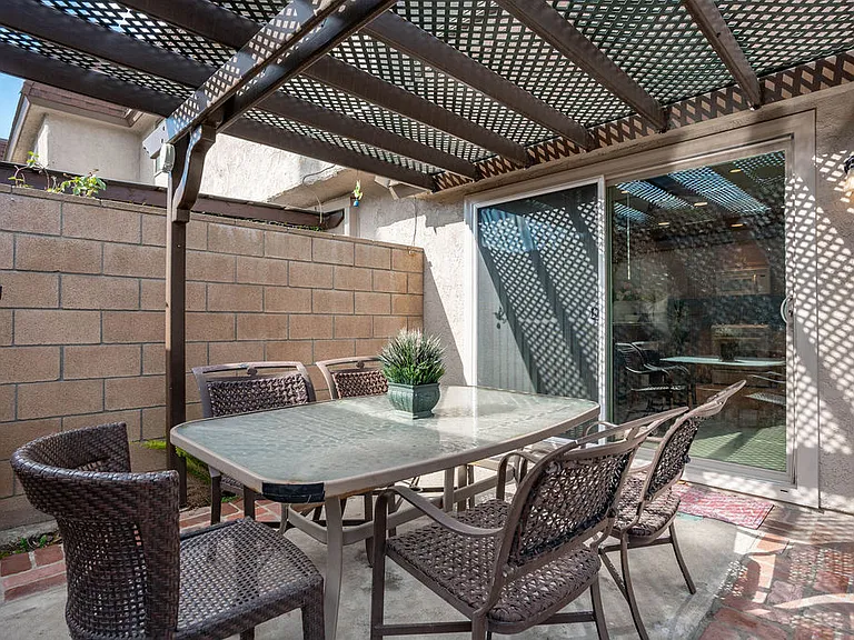 8155 Carmel Dr — Photo 10