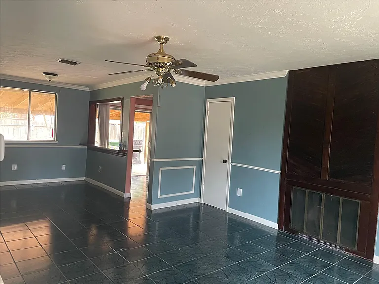 10751 Corona Ln — Photo 5