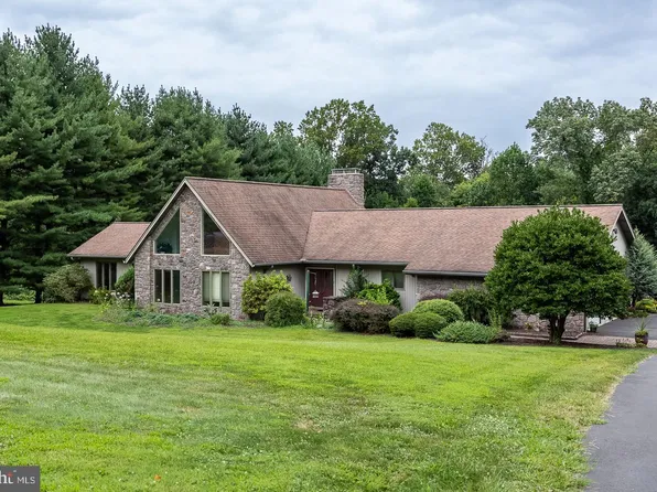 841 Cadmus Rd, Pottstown, PA 19465
