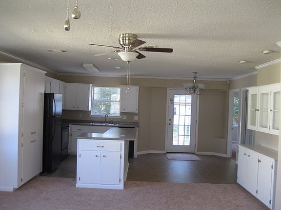 3rd image of 705 Virginia Ave