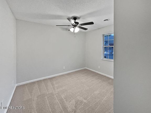 5th image of 5308 Trace Manor Ln