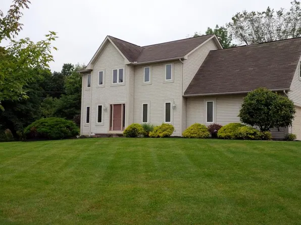 5600 Londonairy Blvd, Hudson, OH 44236