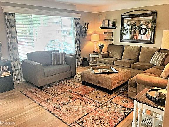5th image of 12366 Canterbury Dr