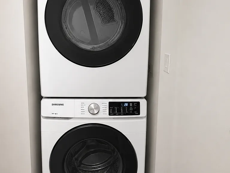 4123-4125 Ocean View Blvd — Photo 15