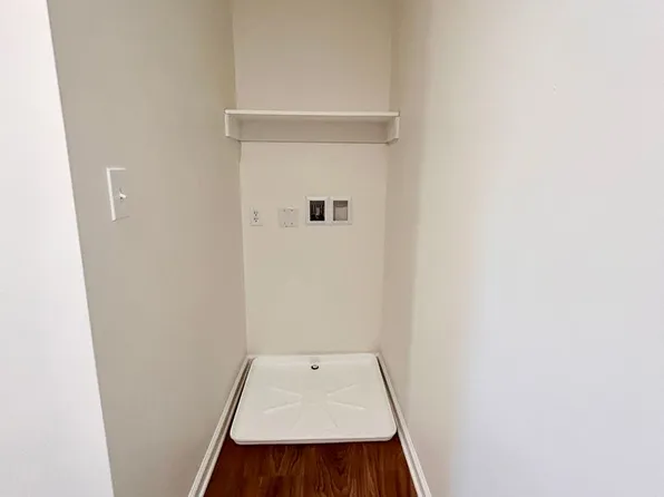 5 Locust St APT 1, Lancaster, PA 17602