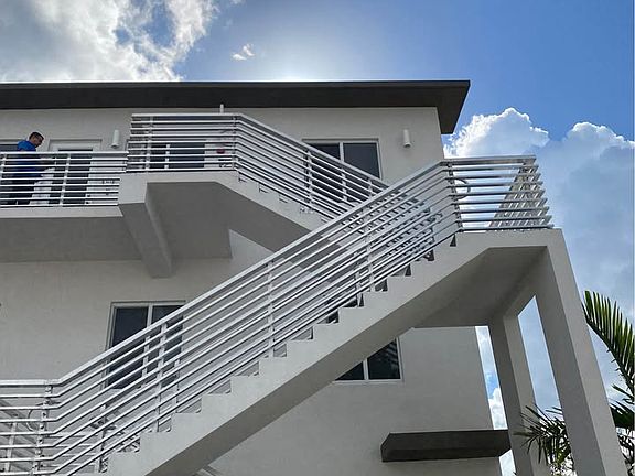 3rd image of 10250 NW 66th St #303