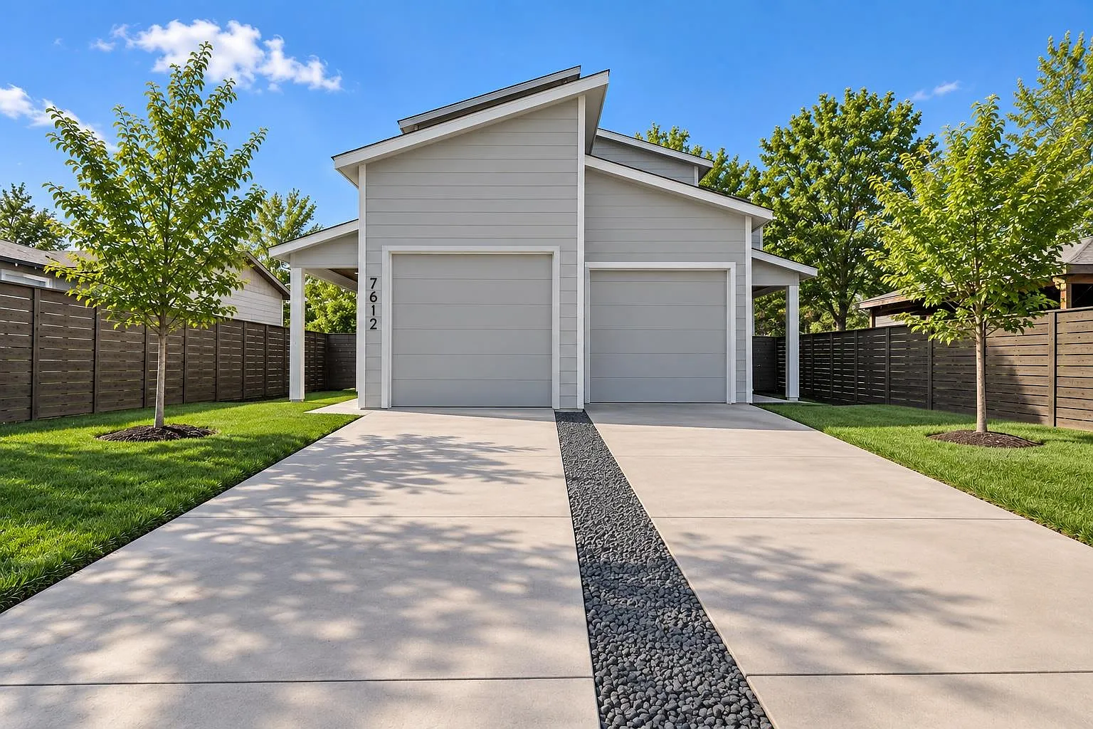 7104 Blessing Ave — Photo 1
