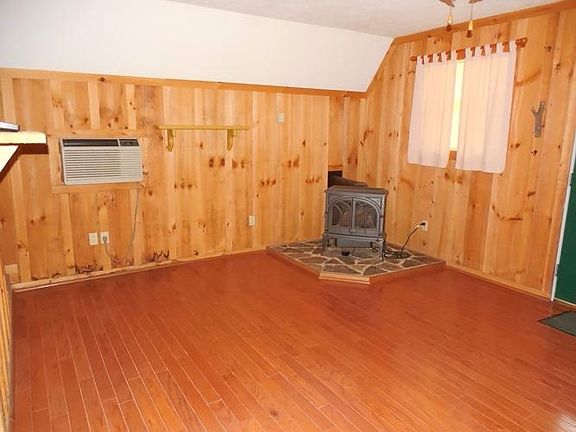 5th image of 78 Bobby Jean Ln