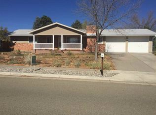 112 Grand Canyon Dr, Los Alamos, NM 87544