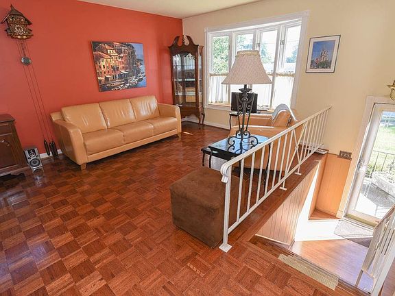 4th image of 519 Kirby Ct
