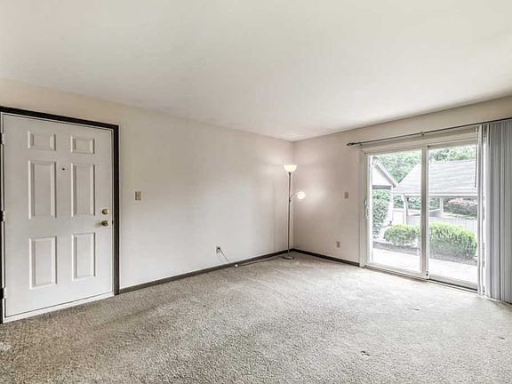 5th image of 1924 Marine Terrace Unit: #B