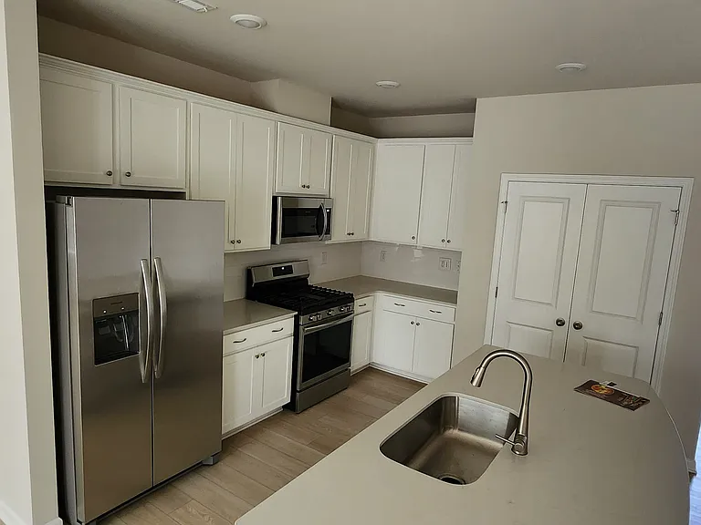 1636 Wren Creek Rd — Photo 5