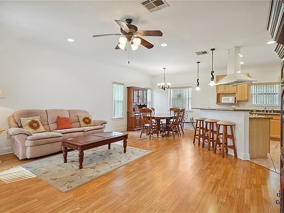 4th image of 106 Tiemaker Rd