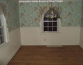 4th image of 608 Montrose Dr