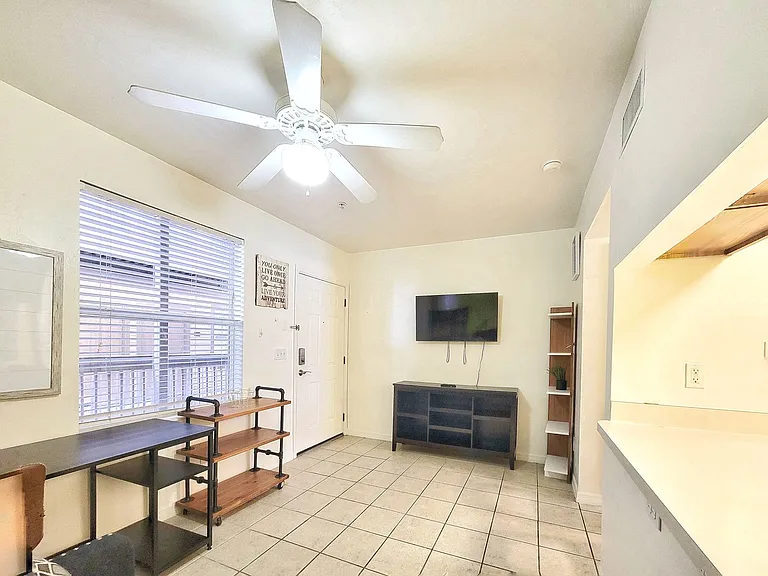 1220 SW 1st Ave #209 — Photo 6