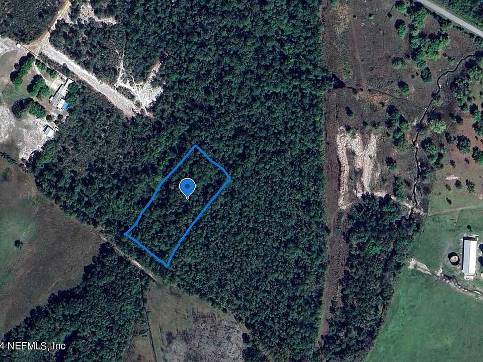 2nd image of 131 GARDENIA Trail