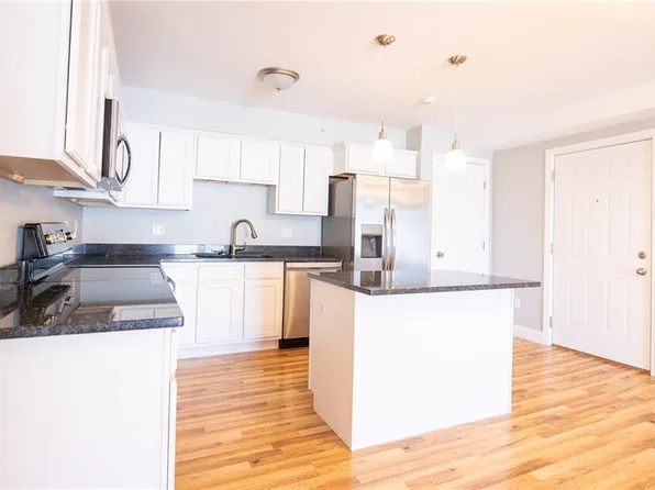 9 Gray Coach Ln Unit 905, Cranston, RI 02921