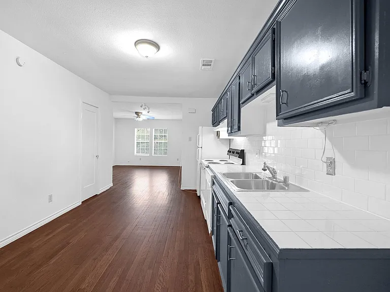 4109 Jack St #4 — Photo 4