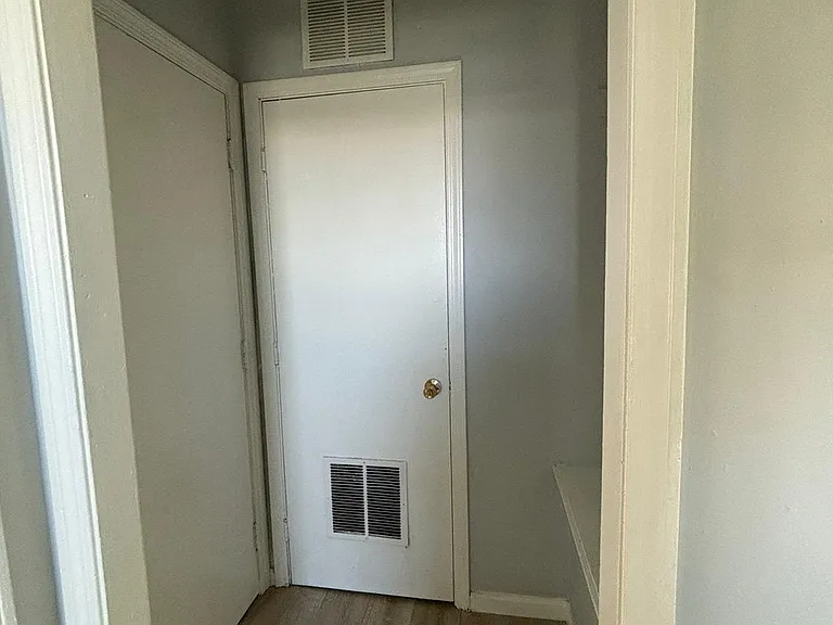 11 Hollywood St #3L — Photo 6