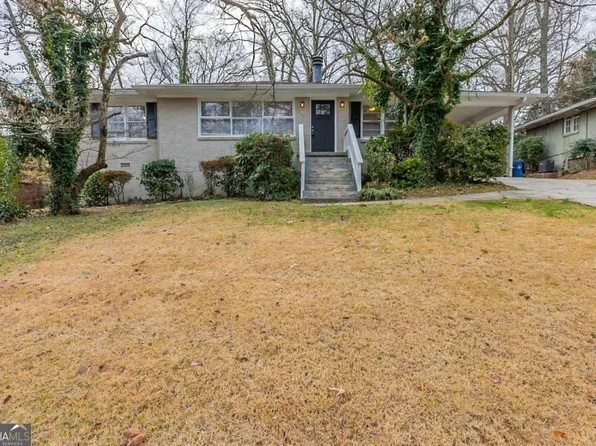 2498 N Bryan Cir, East Point, GA 30344