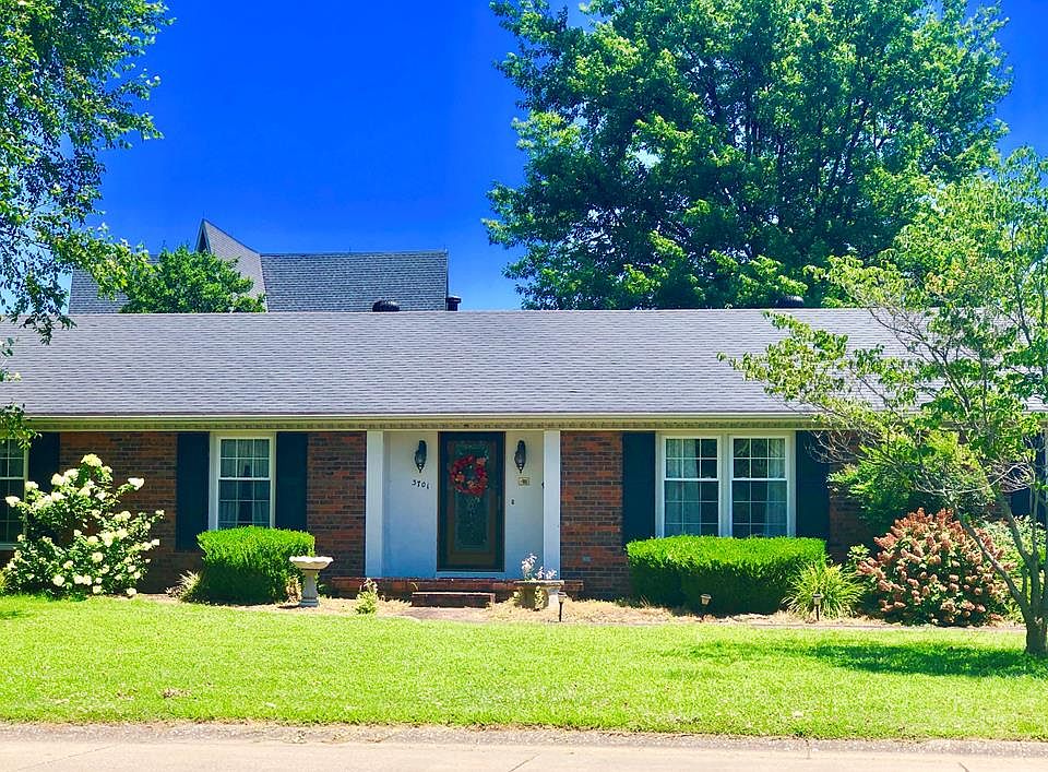 1st image of 3701 S Griffith Ave