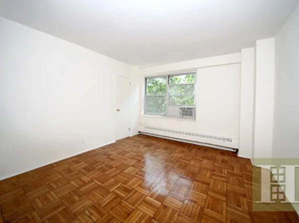 570 Grand Street image 1 of 5