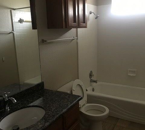 4th image of 717 Mynah Ave APT B