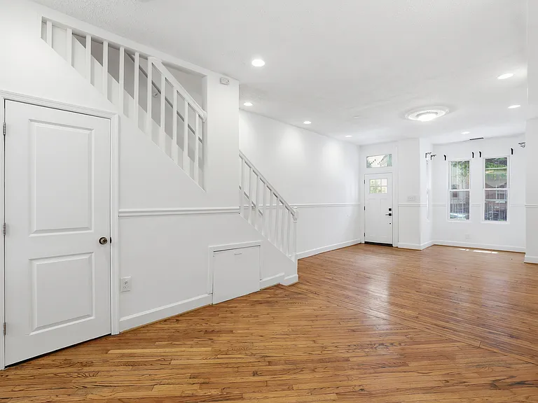 1320 Florida Ave NE — Photo 9