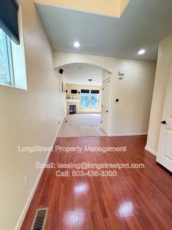 4 bed, 2.0 bath, 1707 sqft, $2,795 — Photo 3