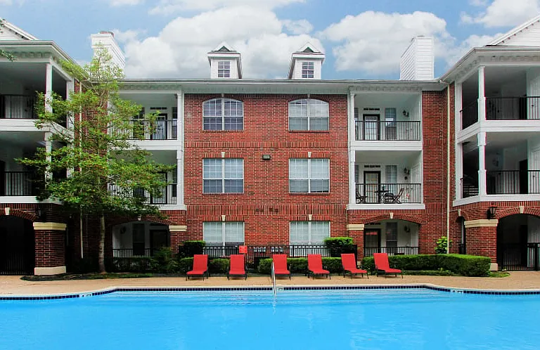 Tuscany Oaks Apartments — Photo 9