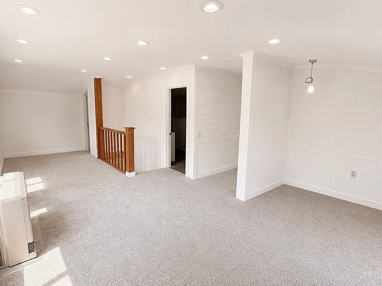 2858 Broadway — Photo 13