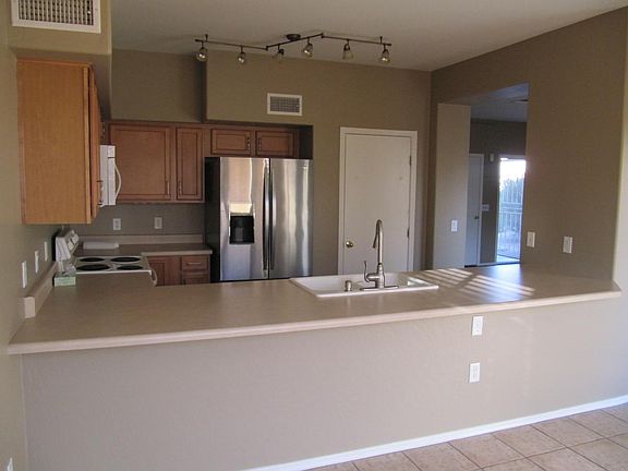 4th image of 8703 E Kilarea Cir