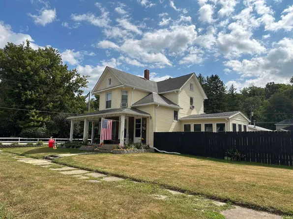 123 E Warren St, Peru, IN 46970
