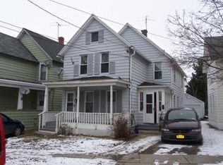 32 N Roberts Rd, Dunkirk, NY 14048