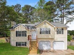 71 Burton Dr, Douglasville, GA 30134