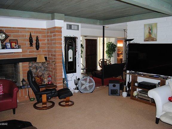 4th image of 5640 N Maria Dr